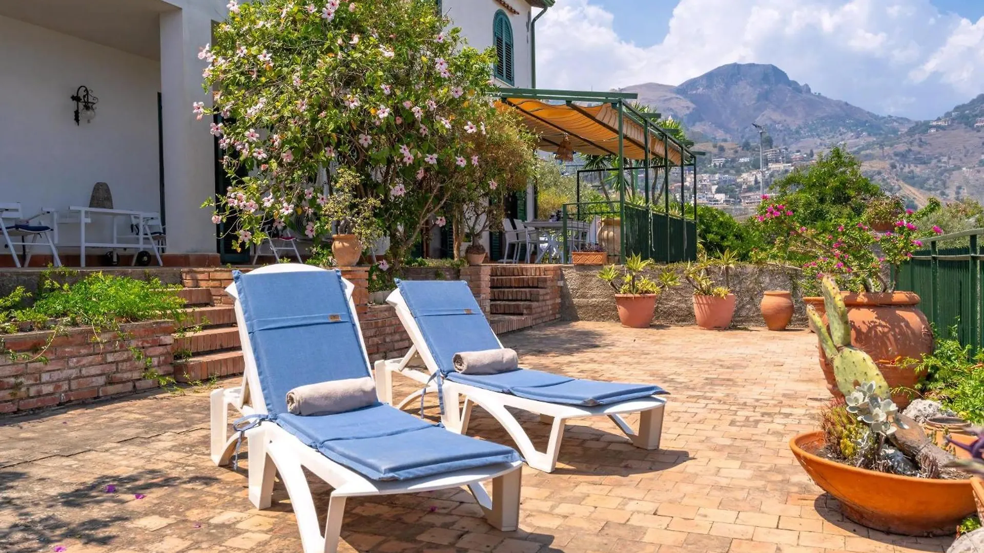 Vila Angelo S Haus Taormina